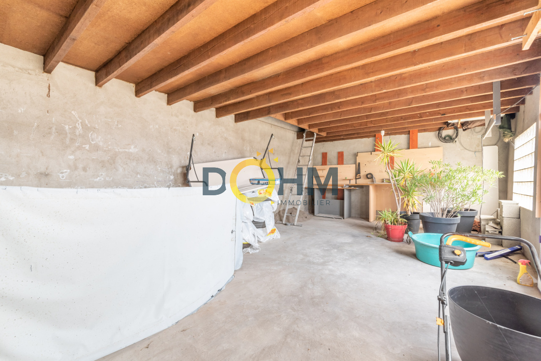 Bâtiment annexe à aménager