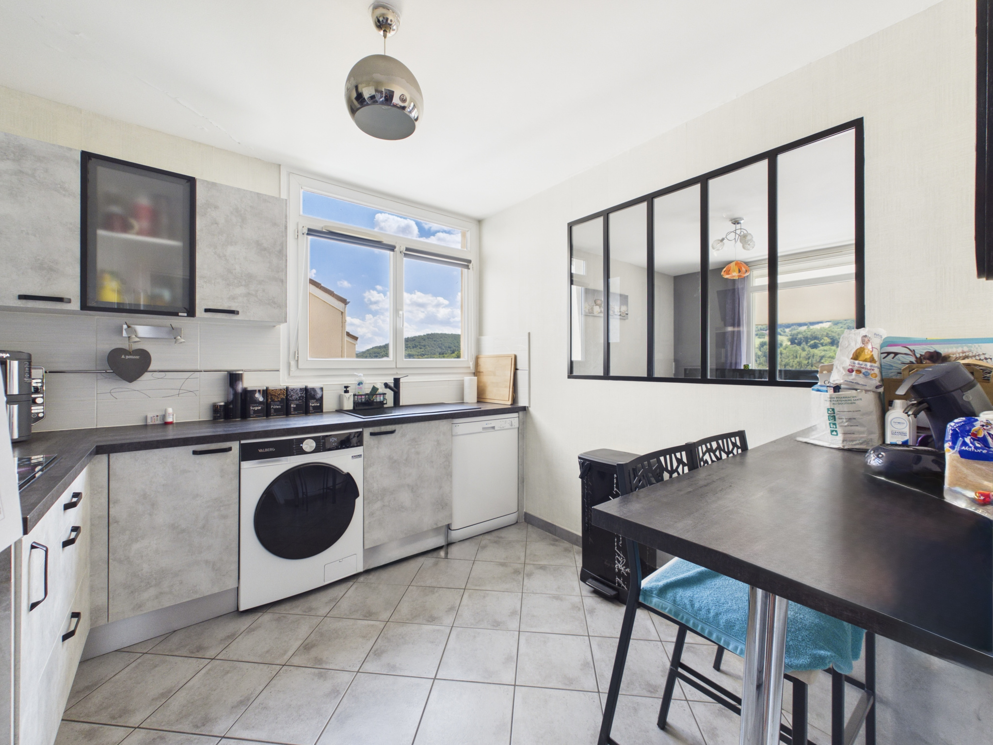 Appartement T5 rénové avec garage et cave   3 chambres - La Fouillouse