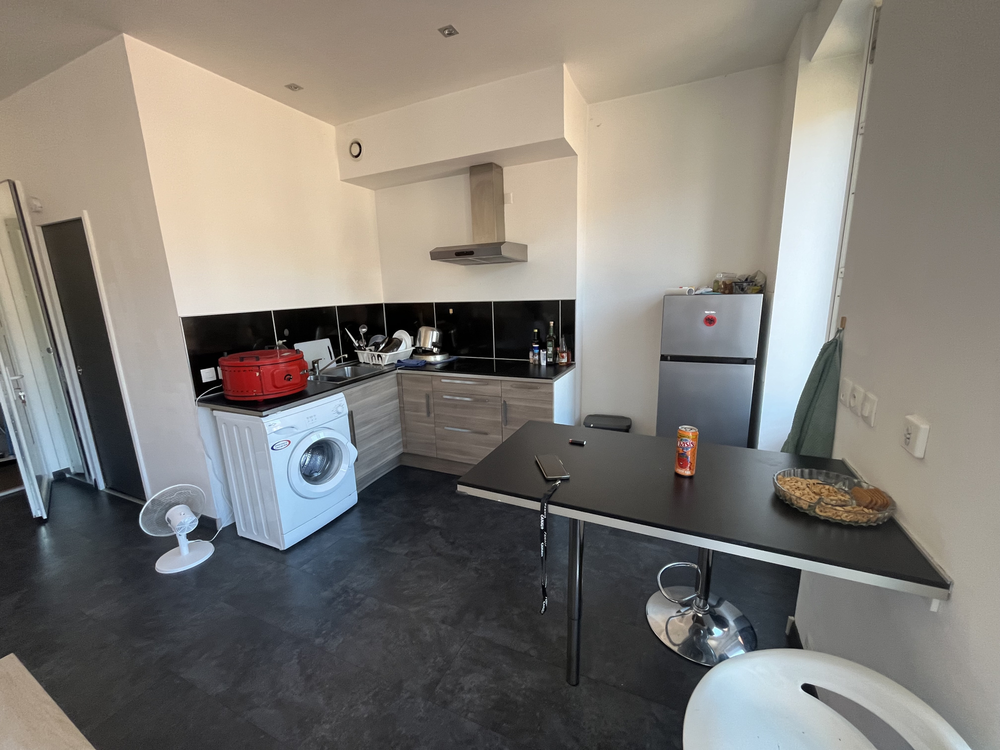 Saint Etienne / Chavanelle / Bel Appartement de 21.98m2 meublé et rénové à louer 390€.