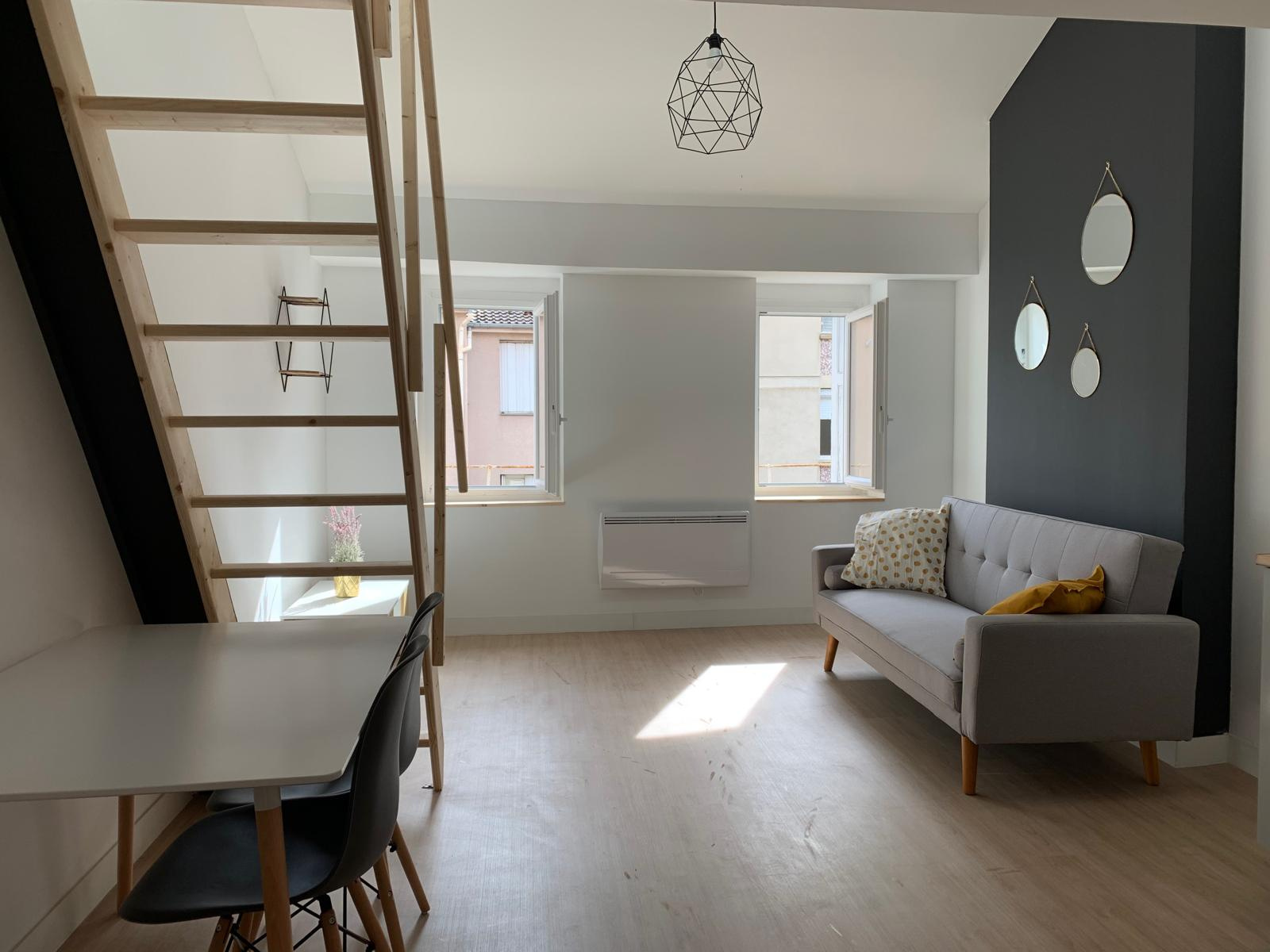 Saint Etienne Quartier Cret de Roc Bel appartement F1 Bis meublé disponible fin Aout 2026