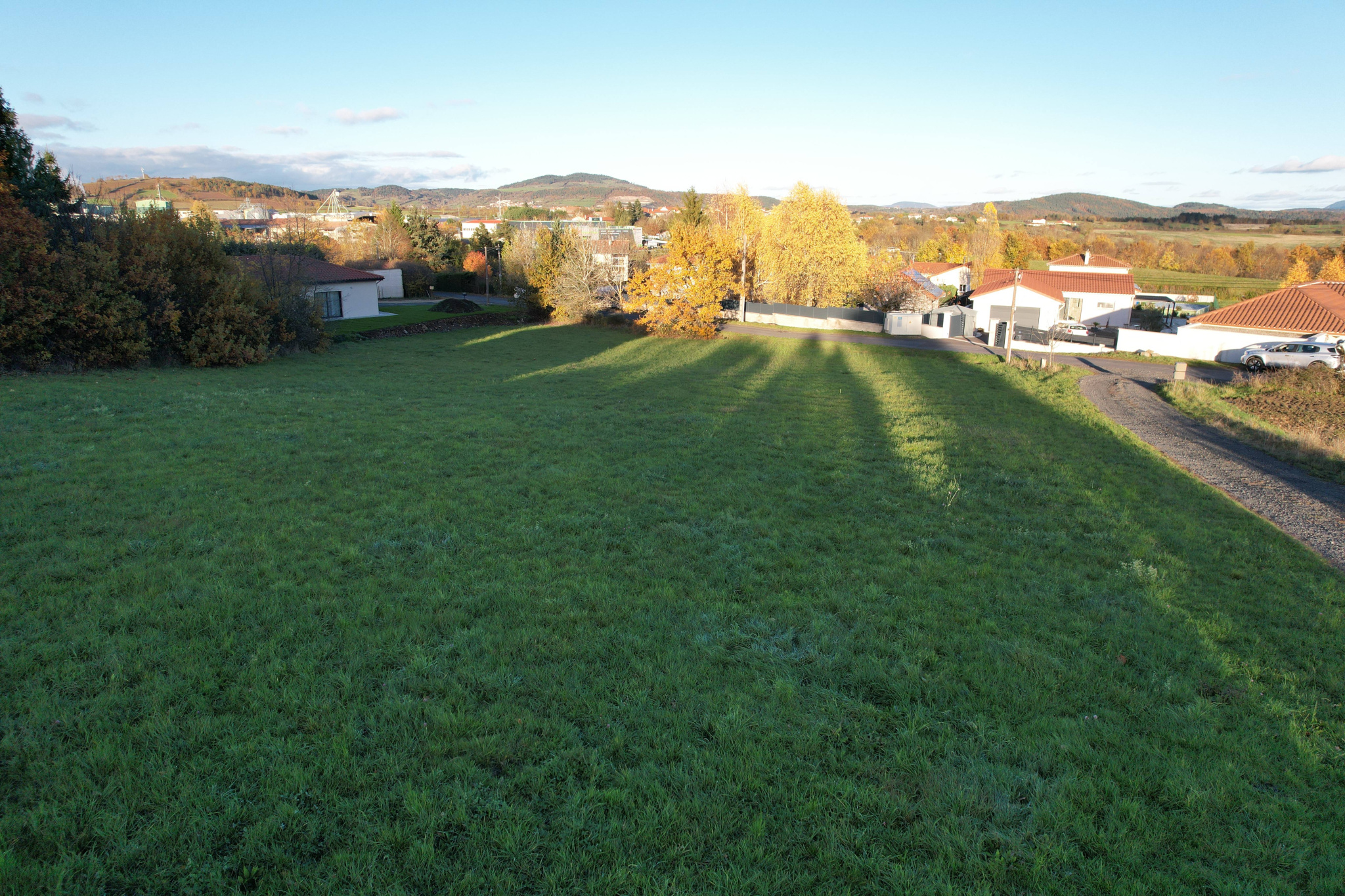 10 min du Puy en Velay ! Terrain constructible 899m2