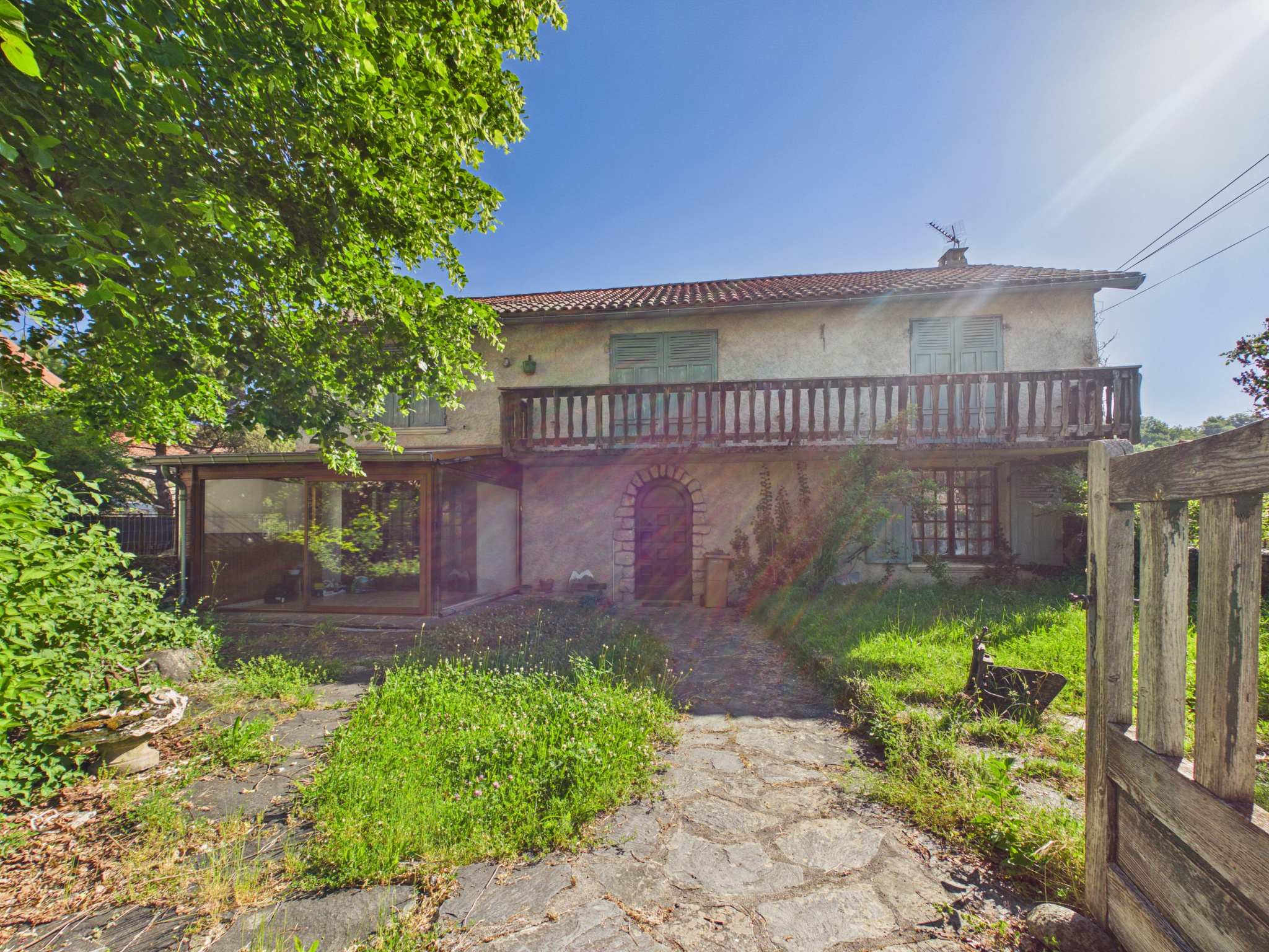 Rosières ! Maison à rafraichir 150m2 avec jardin et garage