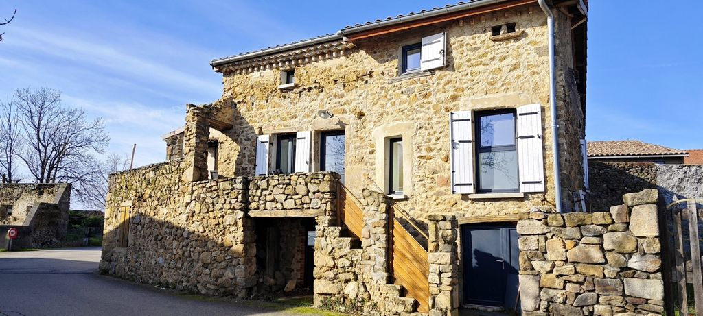 Maison de village 104 m2, 5 pièces