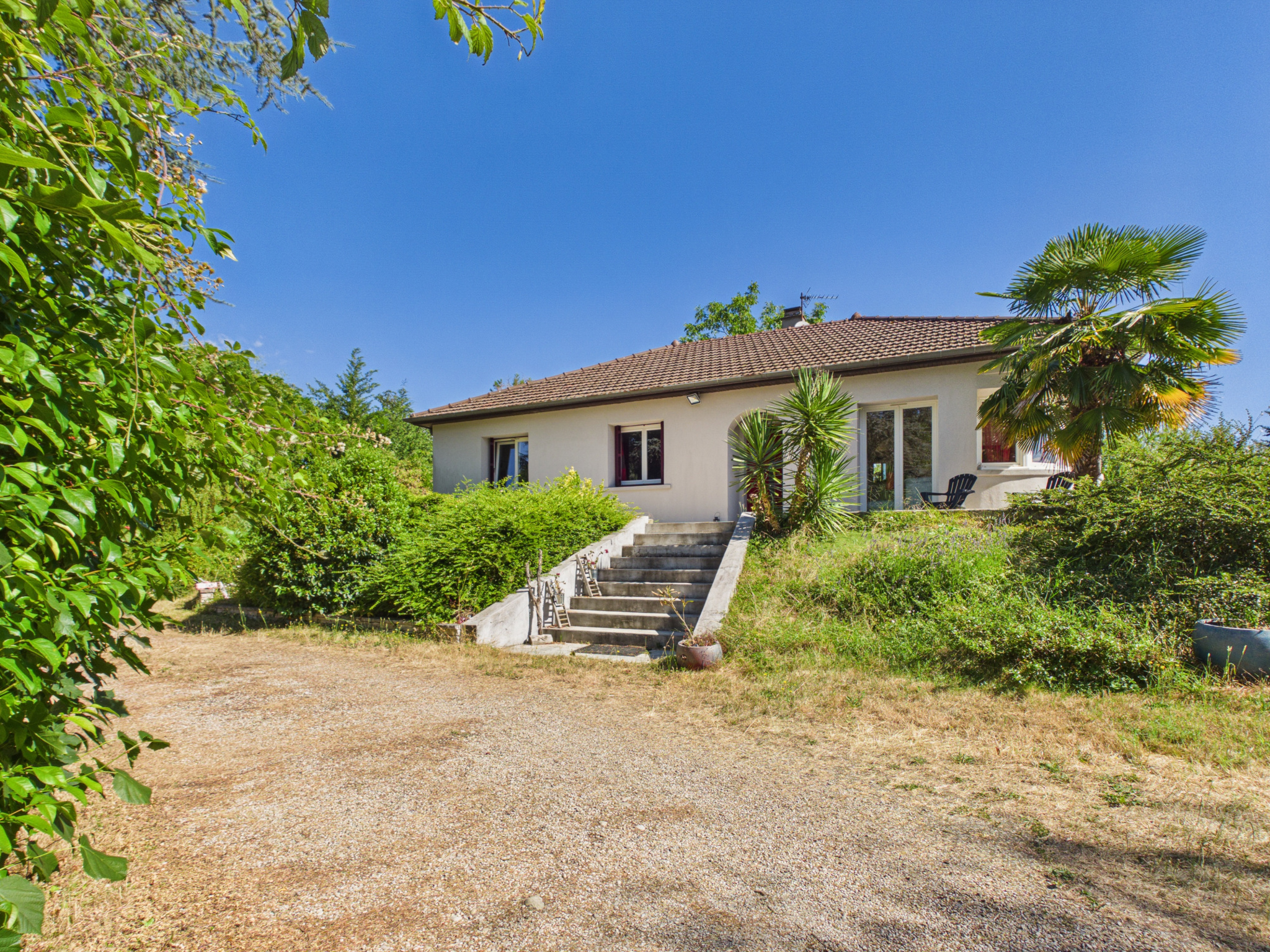 À VENDRE   Maison de plain-pied avec sous-sol complet