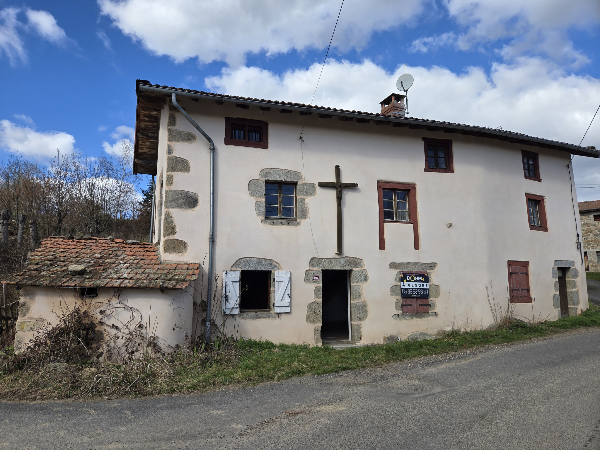MAISON DE VILLAGE AVEC 97 M2 HABITABLES