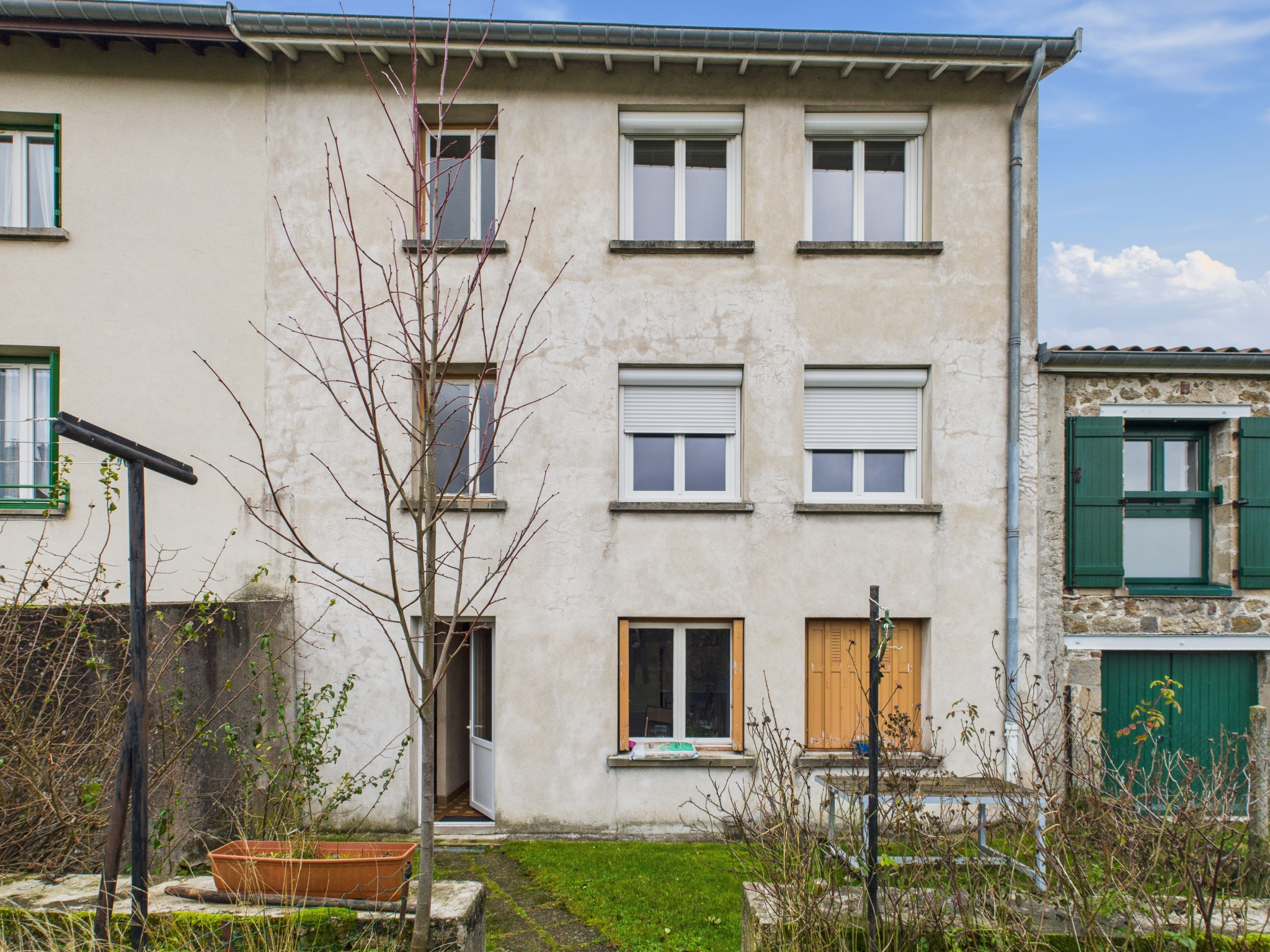 IMMEUBLE VACANT 209 m2 habitables