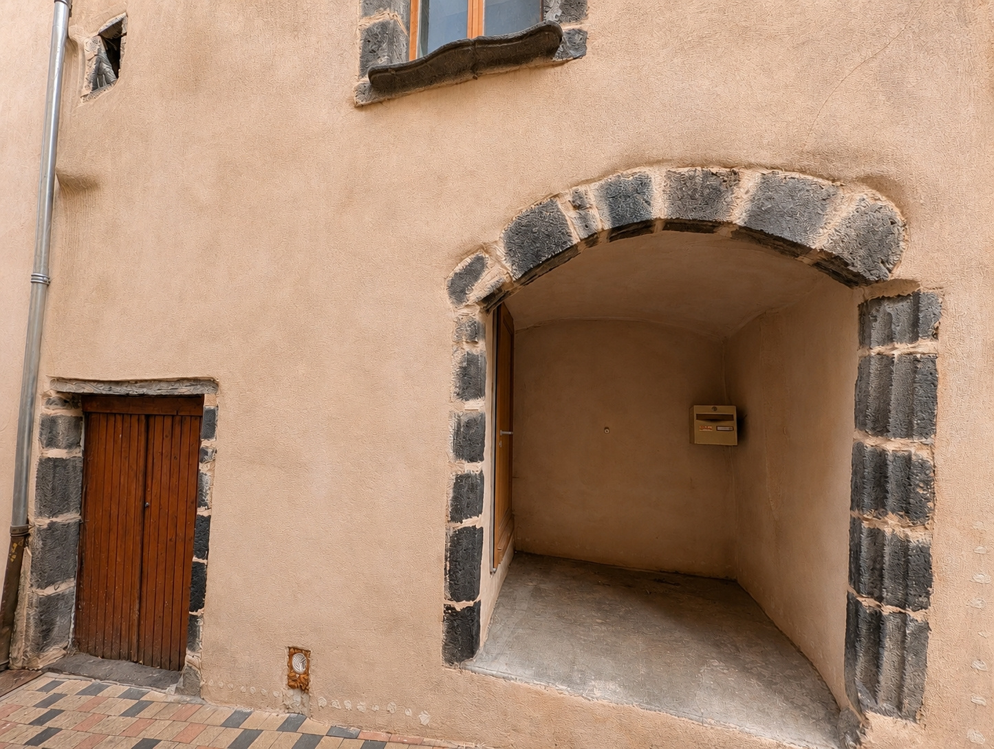 Maison de bourg de type F3 à BEAUMONT