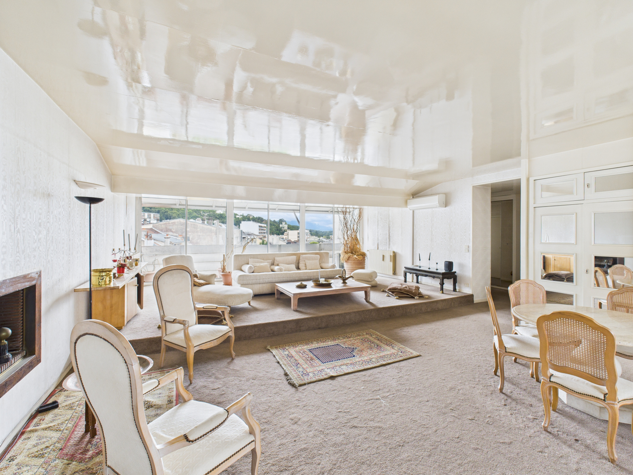 Appartement de 170 m2 au sol en plein cœur de ville.